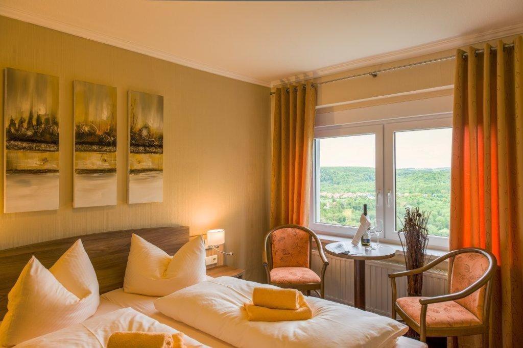 Berghotel Wilhelmsburg باد كوسين المظهر الخارجي الصورة