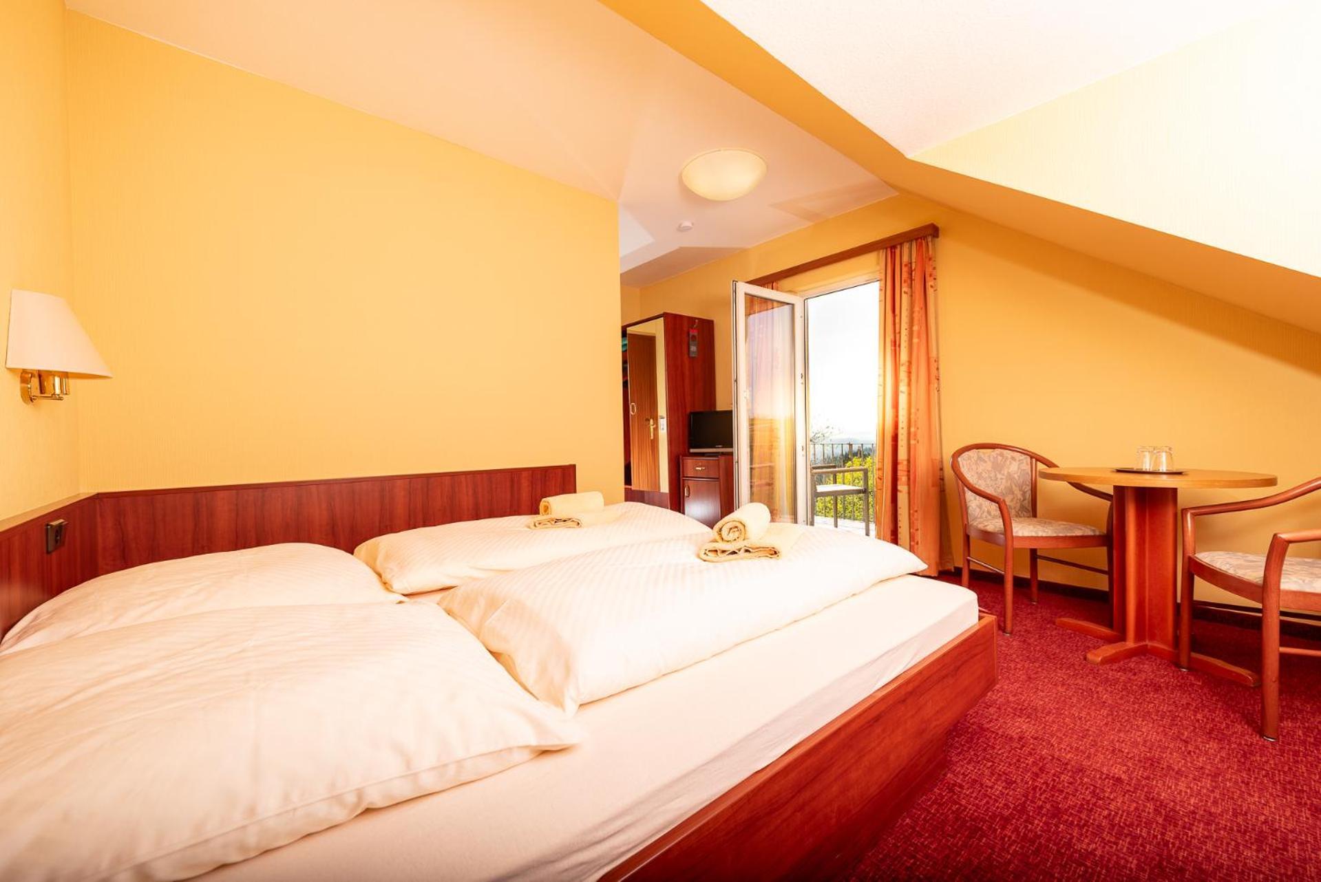 Berghotel Wilhelmsburg باد كوسين الغرفة الصورة