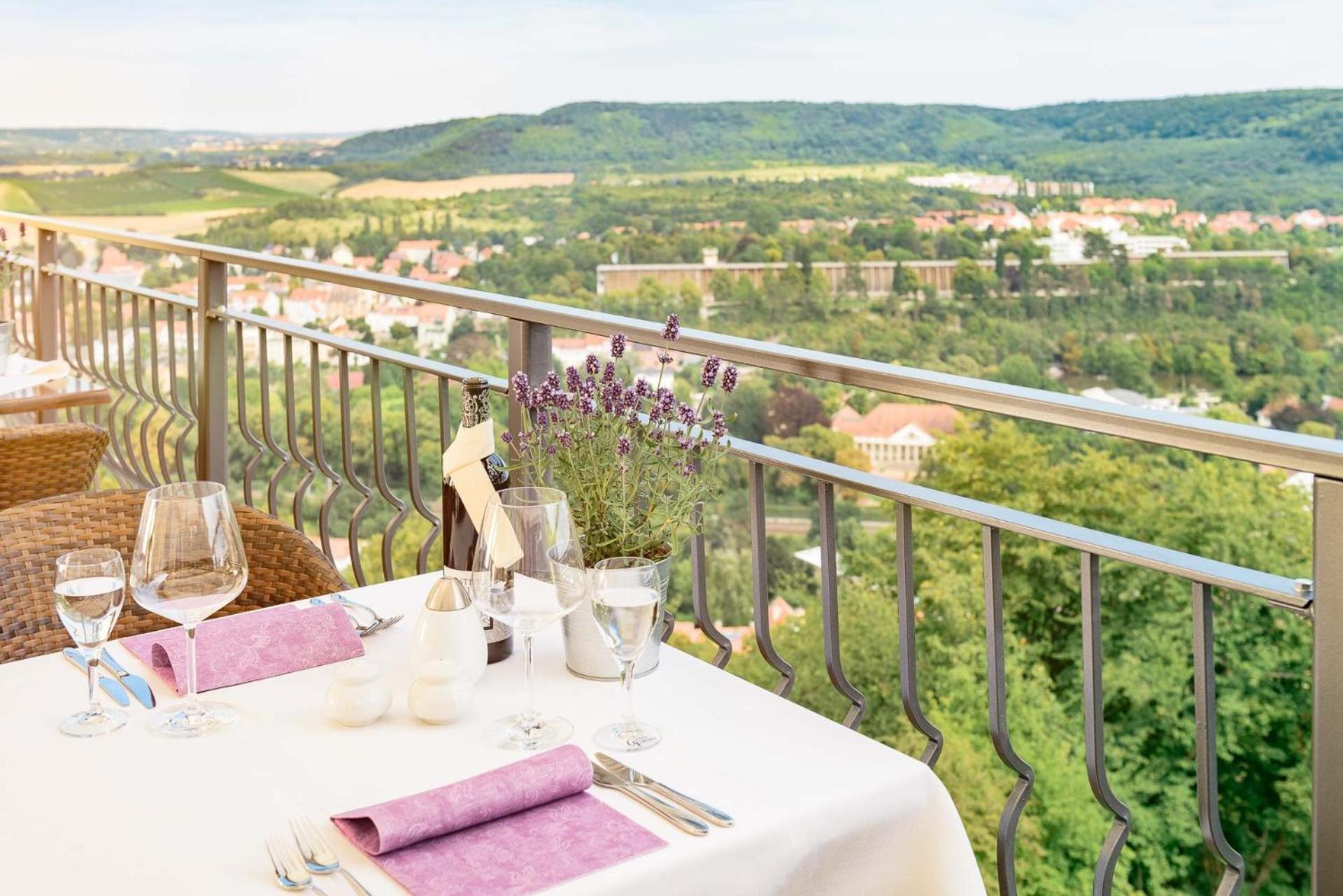 Berghotel Wilhelmsburg باد كوسين المظهر الخارجي الصورة